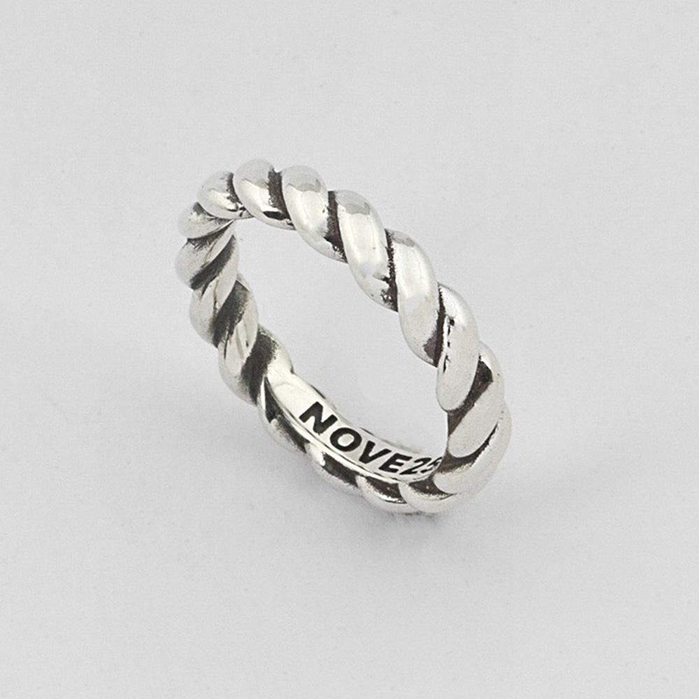 Nove25 shiny burnished silver cord ring - NOVE25