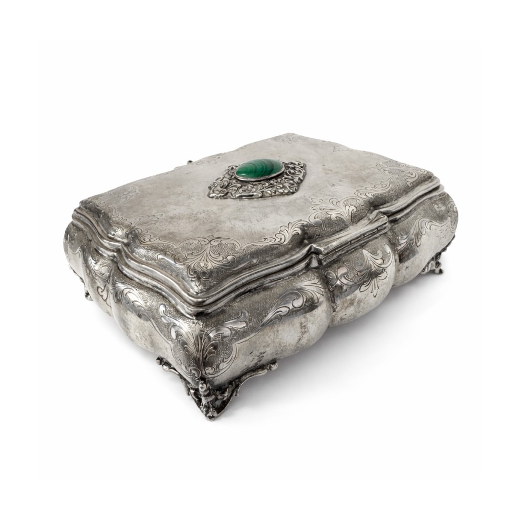  Jewelry box with malachite and engraved decorations in 800 silver - 