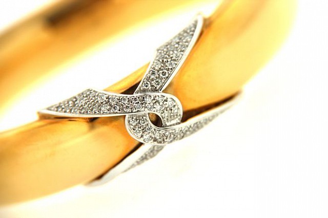 Bracciale Schiava in oro giallo con intreccio di diamanti - MAXART