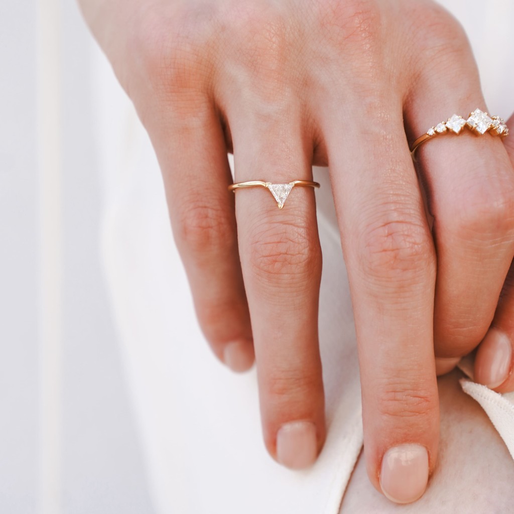 Anello oro rosa con diamante a triangolo 0,3 Carati Lab-Grown - misura 16 - AMA