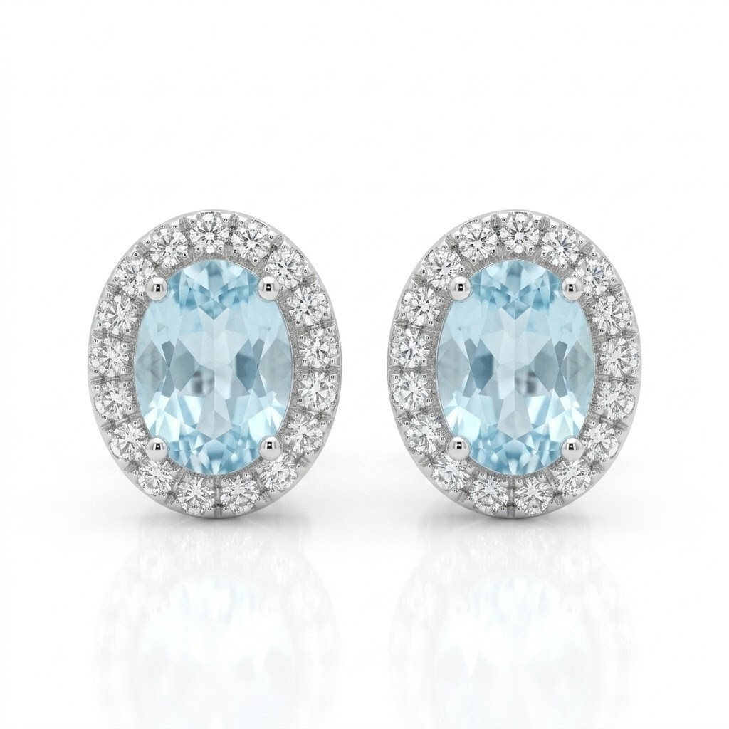 Orecchini a Lobo in Oro Bianco con Acquamarine Ovali (0.91 ct) e Contorno Diamanti (0.14 ct) - CICALA