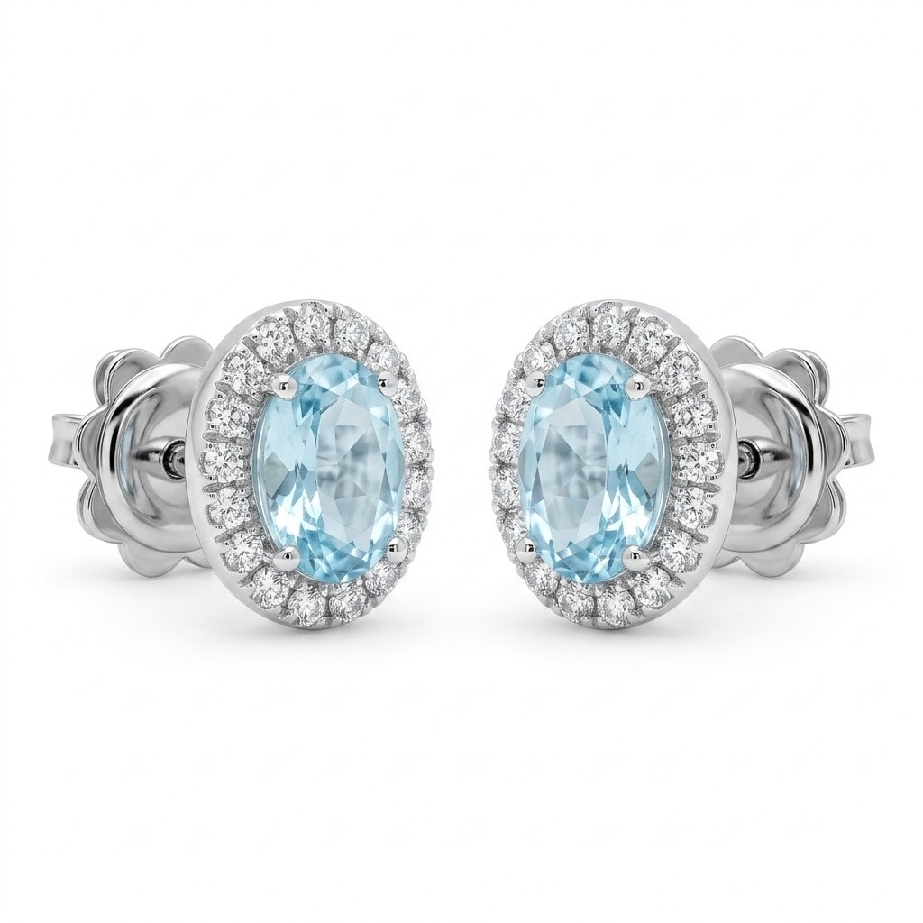 Orecchini a Lobo in Oro Bianco con Acquamarine Ovali (0.91 ct) e Contorno Diamanti (0.14 ct) - CICALA