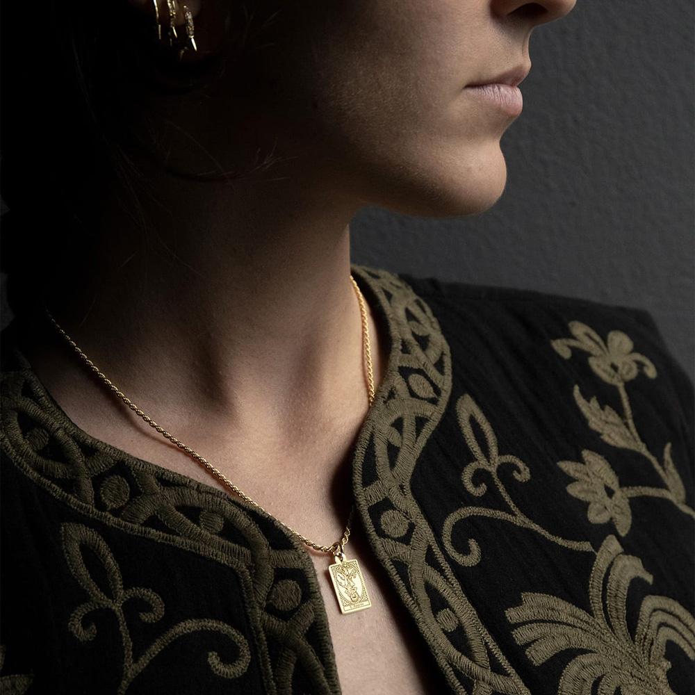 Collana Donna Con Ciondolo Mano Quadrata In Acciaio Al Titanio - Gioiello Tarocco Simple, Regalo Per Fidanzata, Compleanno