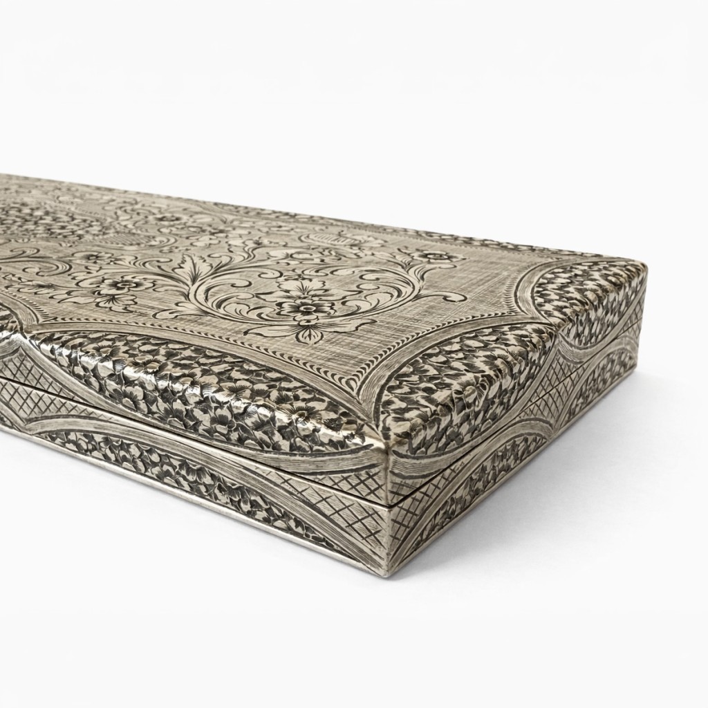  Antique rectangular box engraved in 800 silver, 22 x 8 x 2 cm - 