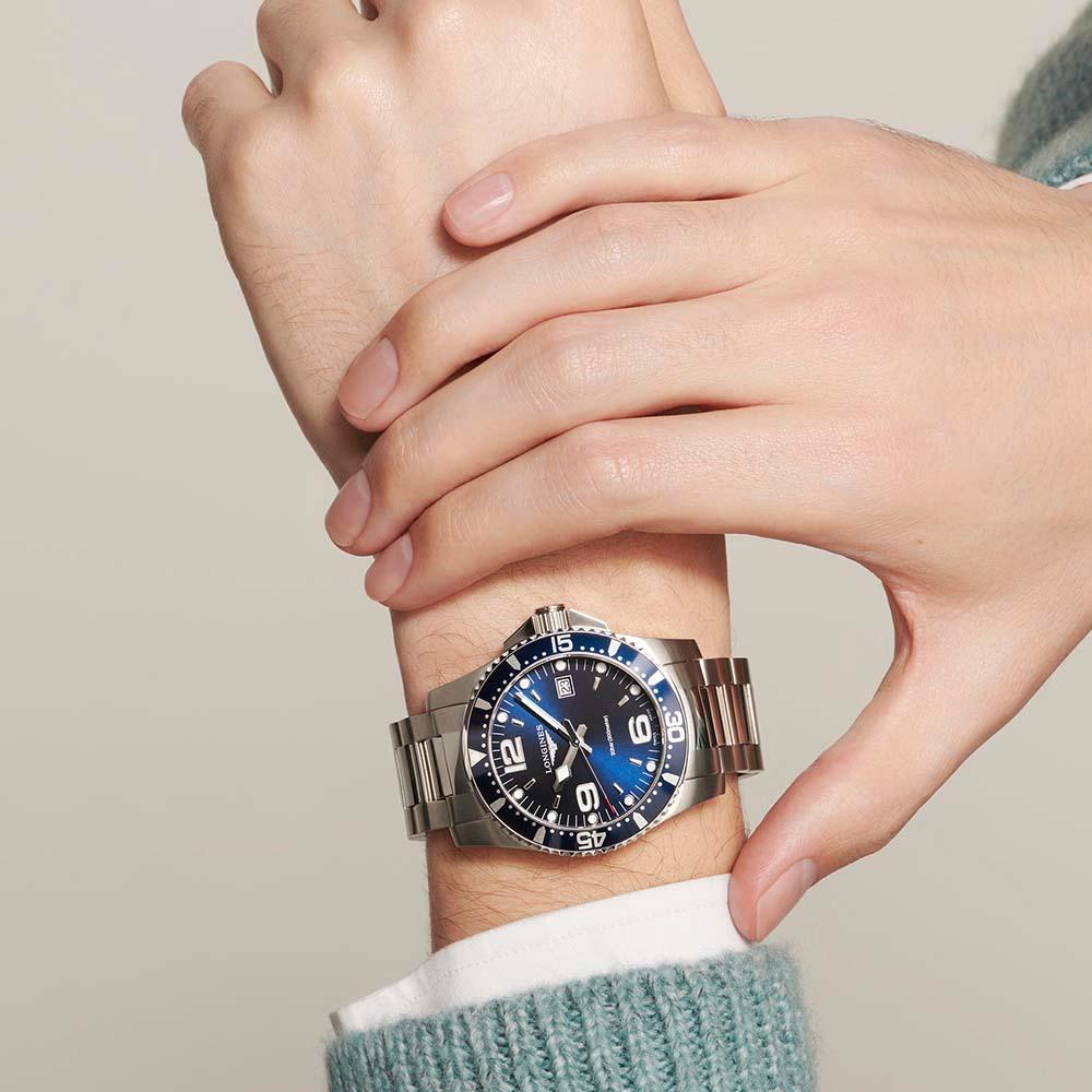  Longines Hydroconquest L3.840.4.96.6 Al Quarzo 44 mm - LONGINES