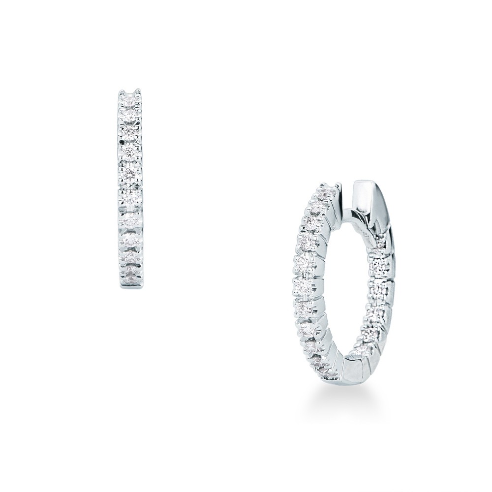 Orecchini a cerchio con linea di diamanti su oro bianco 18kt