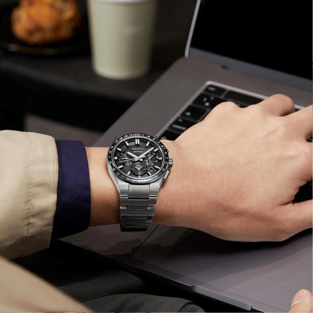  Seiko Astron SSH111J1 GPS Solar DuAl Time 42,7 mm - SEIKO