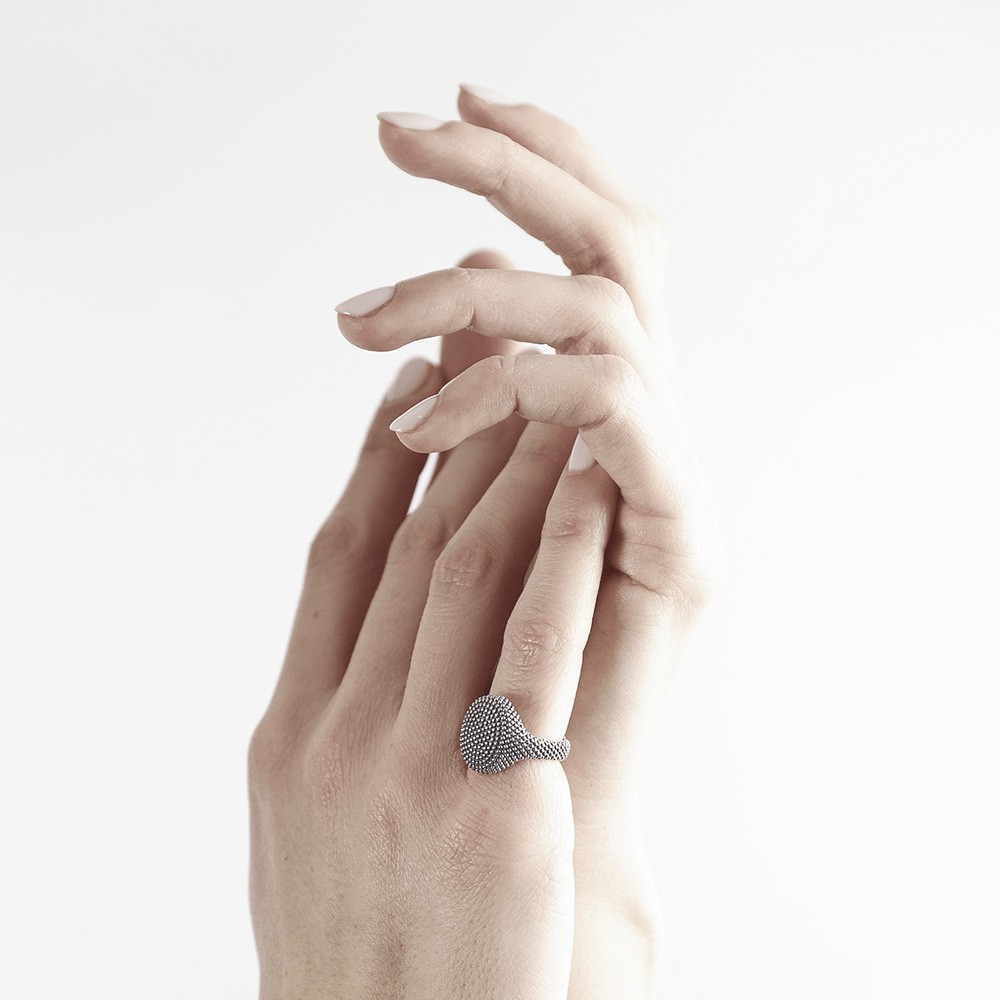  Chevalier ovale piccolo puntinato argento brunito lucido Nove25 - NOVE25