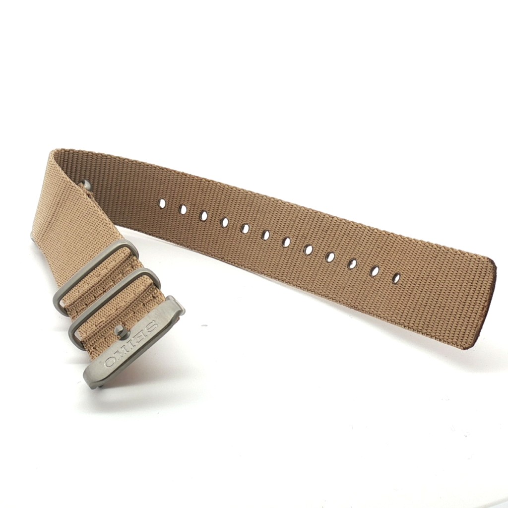  Cinturino Seiko L0NZ011J0 Seiko 5 Sports in tessuto kaki - SEIKO