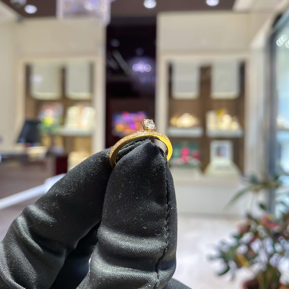  18kt rose gold band ring oval diamond brilliants RFJewels. - RF JEWELS