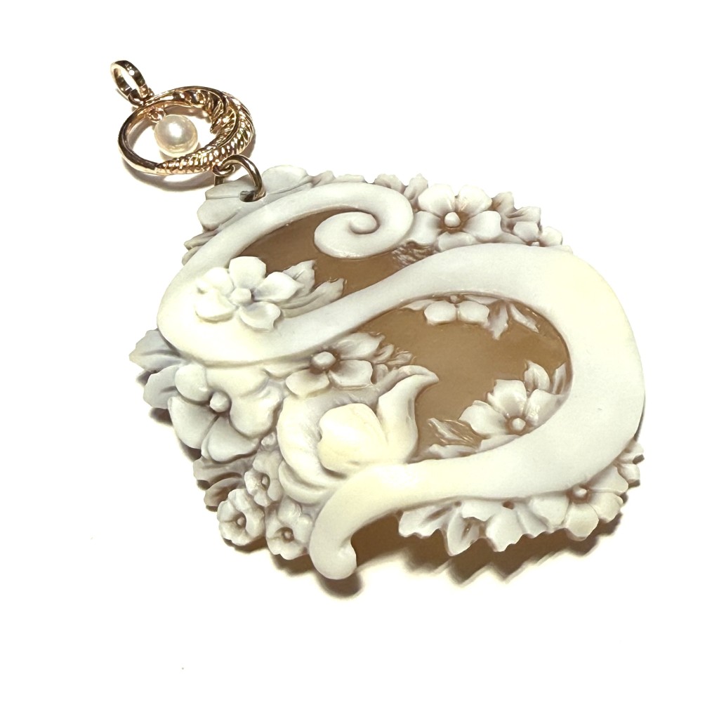 Ciondolo in argento con cammeo grande lettera s - CAMEO ITALIANO