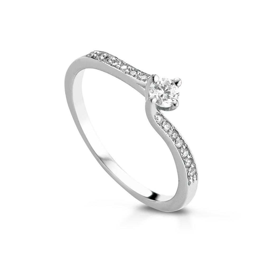 Solitaire ring with central and lateral diamond on the shank - LELUNE
