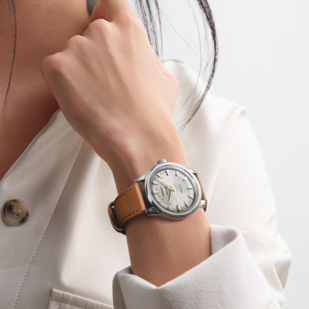  Longines Conquest Heritage L1.649.4.72.2 automatico 38,50 mm - LONGINES