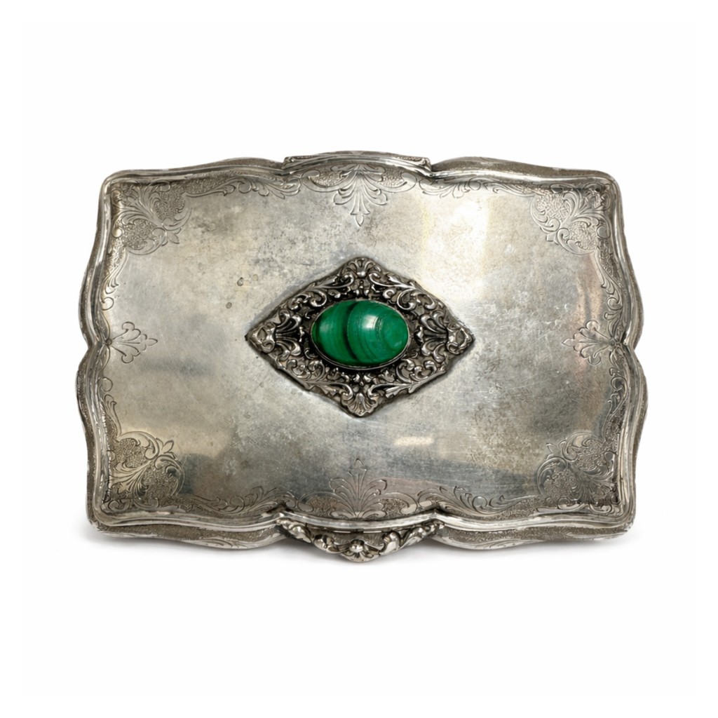  Jewelry box with malachite and engraved decorations in 800 silver - 