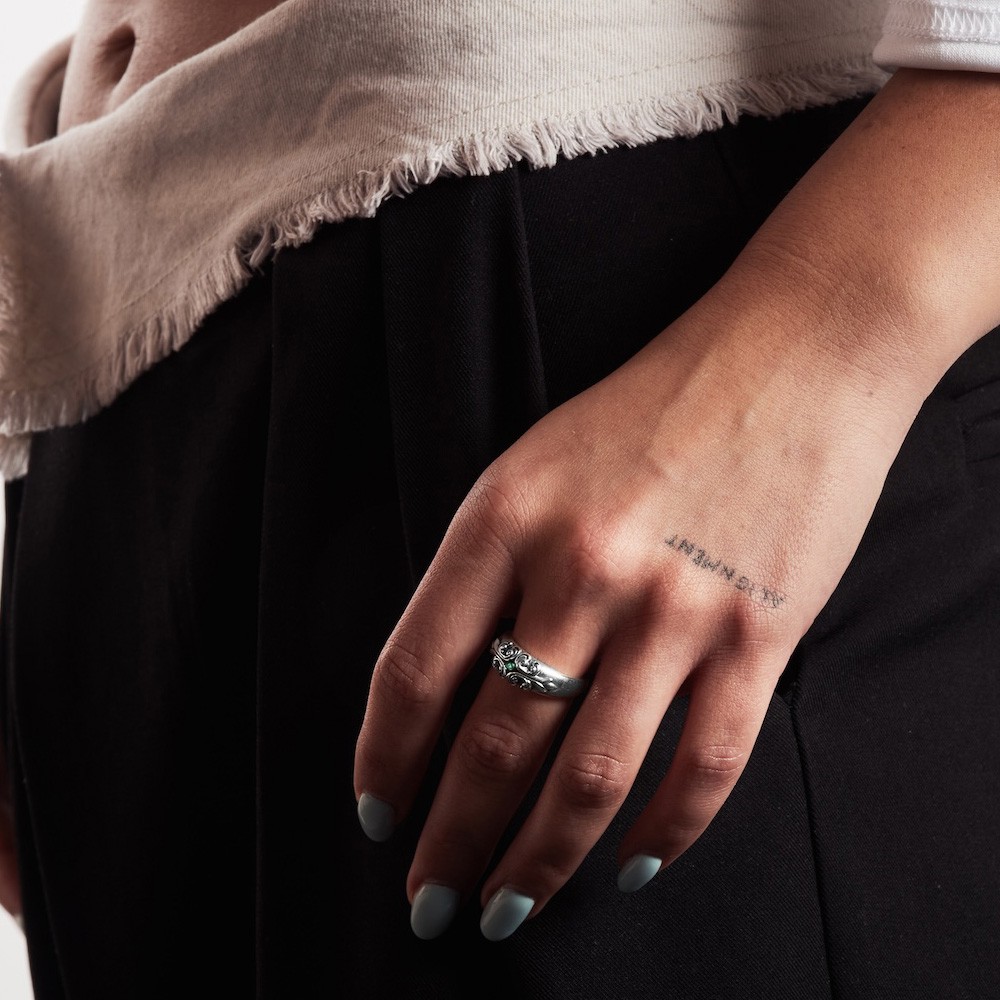 Anello Nove25 Fedina Gotica Soledad in argento con pietra verde - NOVE25