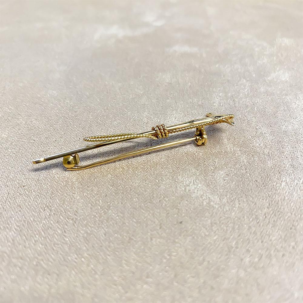  18kt yellow gold mountaineering ice ax brooch - LUSSO ITALIANO