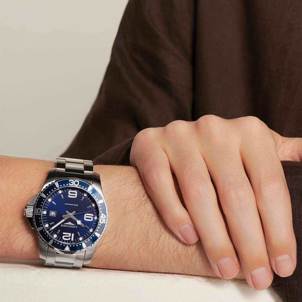  Longines Hydroconquest L3.840.4.96.6 Al Quarzo 44 mm - LONGINES