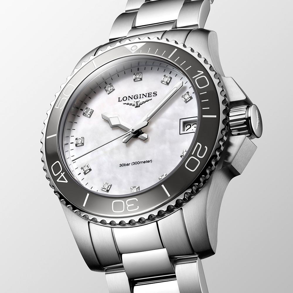  Longines Hydroconquest L3.370.4.87.6 Quartz 32.00 mm - LONGINES