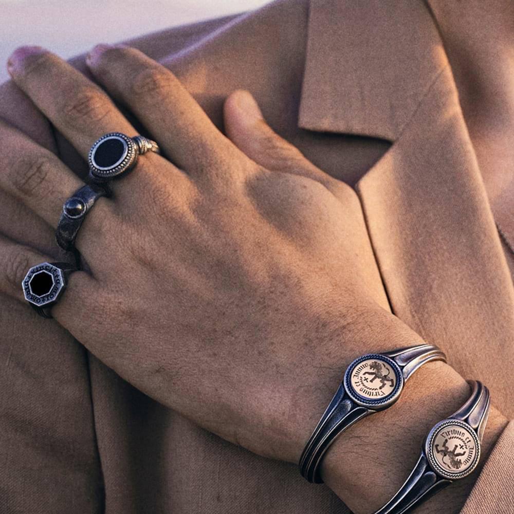 Chevalier magna grecia onice argento brunito lucido Nove25  - NOVE25