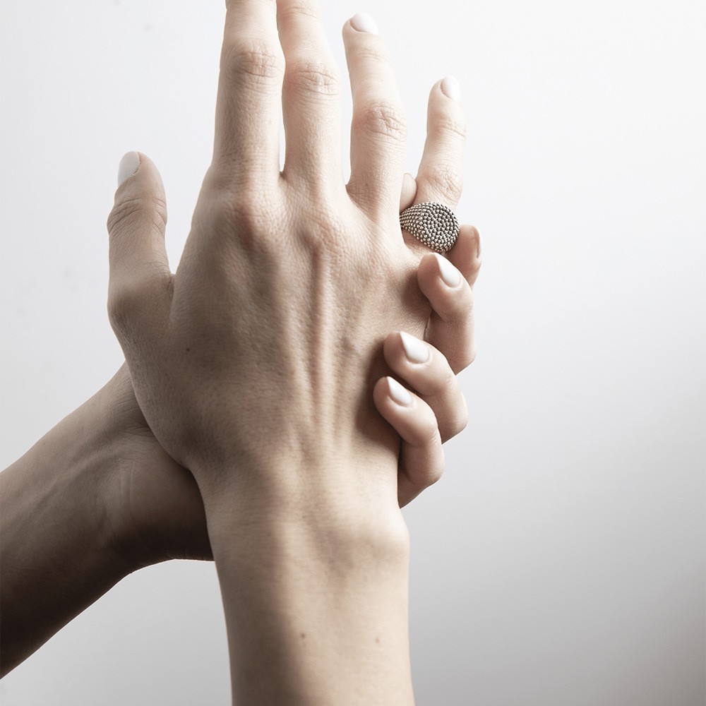  Nove25 burnished silver dotted little finger round chevalier - NOVE25