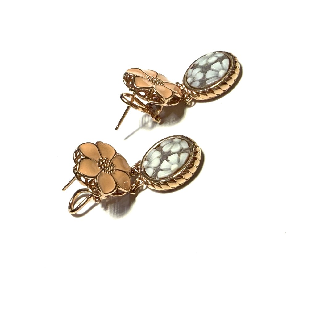 Orecchini in argento rosato con fiori smalto e cammeo fiore - CAMEO ITALIANO