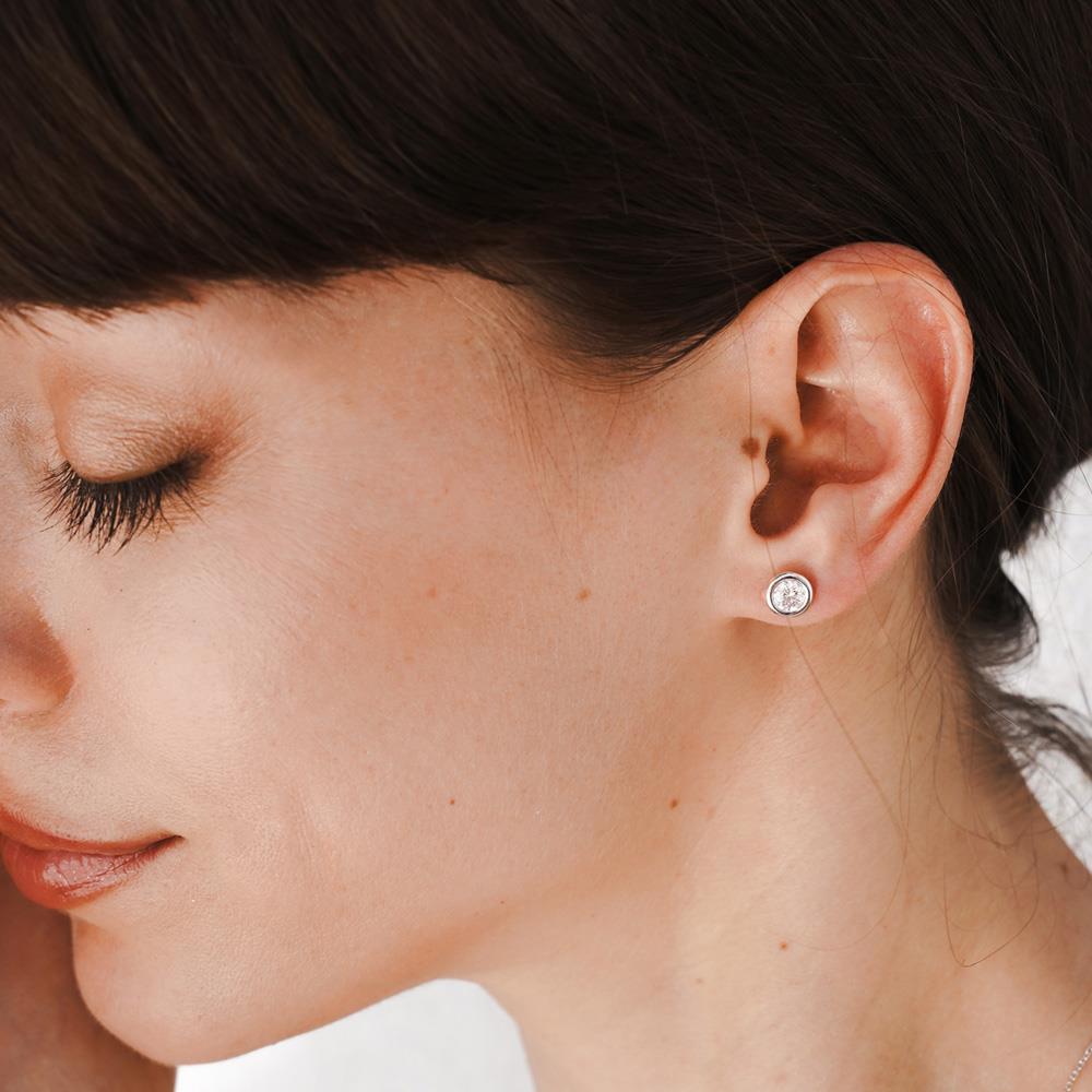 Orecchini oro bianco a cipollina con diamanti da 0,3 Carati Lab-Grown - AMA