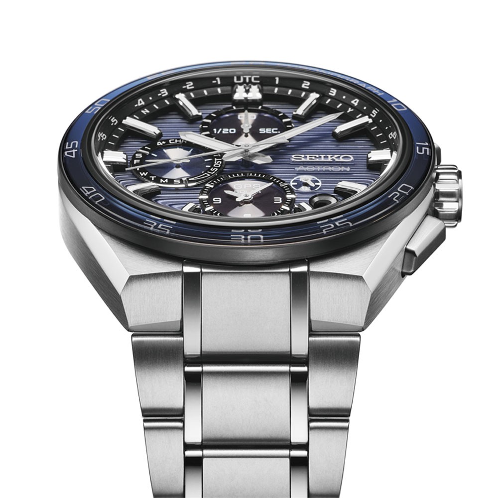  Seiko Astron SSH175J1  Solar quartz 44,10 mm - SEIKO