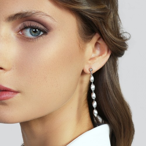 Orecchini pendenti in argento rodiato con perle ovali - UNOAERRE