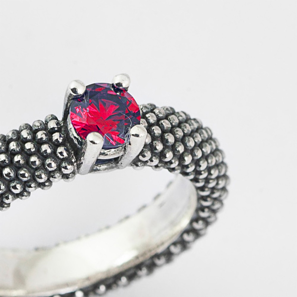  Anello fede solitario puntinata con corindone rosso Nove25 - NOVE25