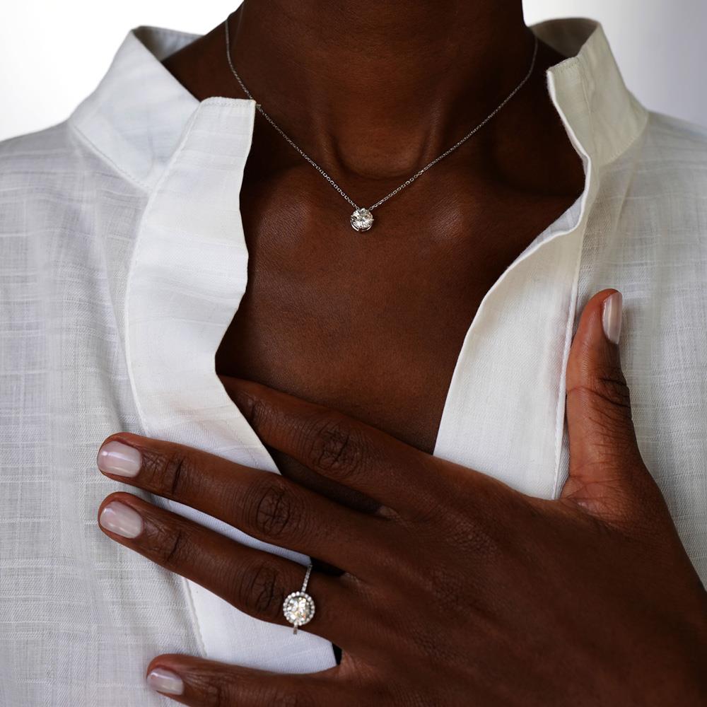  White gold choker with 1 carat Lab-Grown diamond - AMA