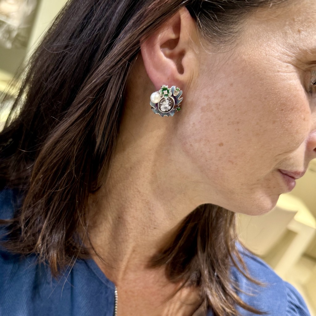  Silver earrings with cameo enamel and pearl - CAMEO ITALIANO