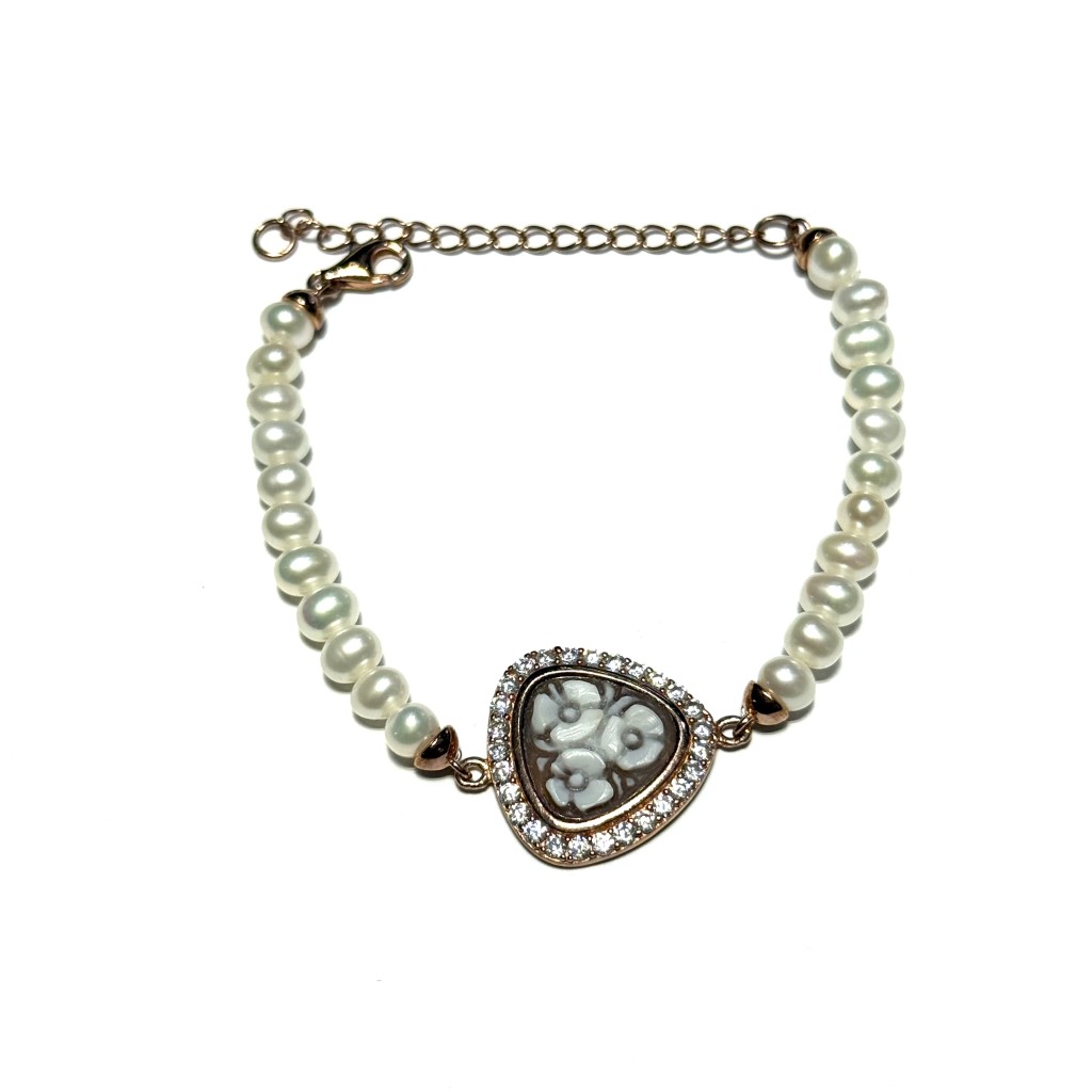  Bracelet with pearl thread central cameo flower and diamonds - CAMEO ITALIANO