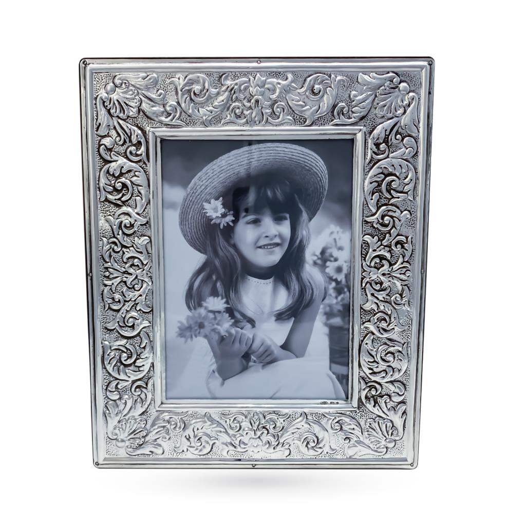 Silver photo frame 13x18cm decorated border - UNBRANDED