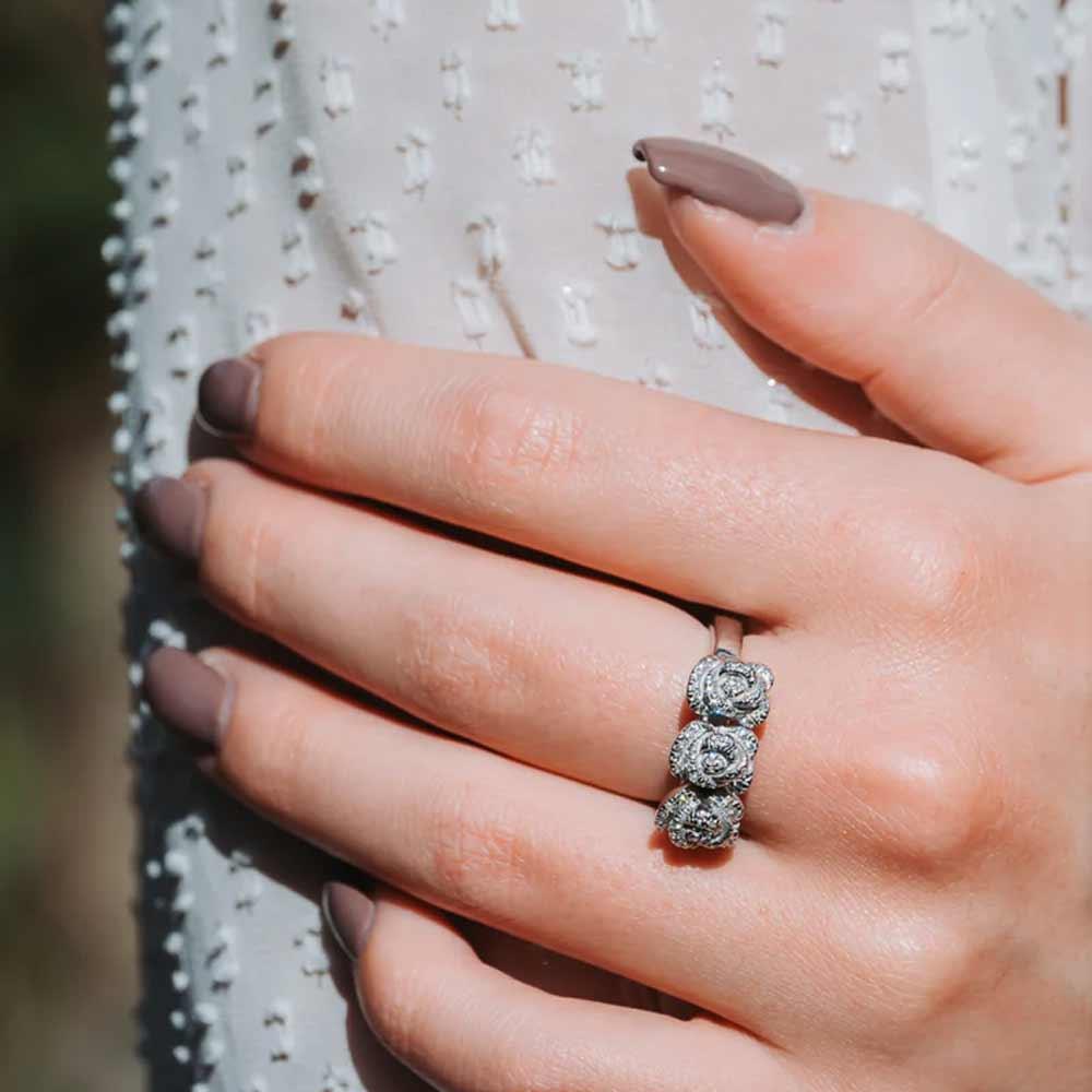  Anello in argento con tre rose e cristalli - misura 18 - MARIA CRISTINA STERLING