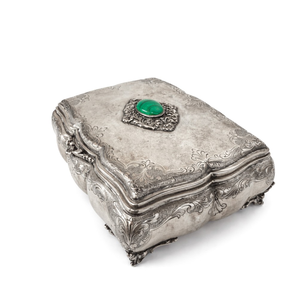  Jewelry box with malachite and engraved decorations in 800 silver - 